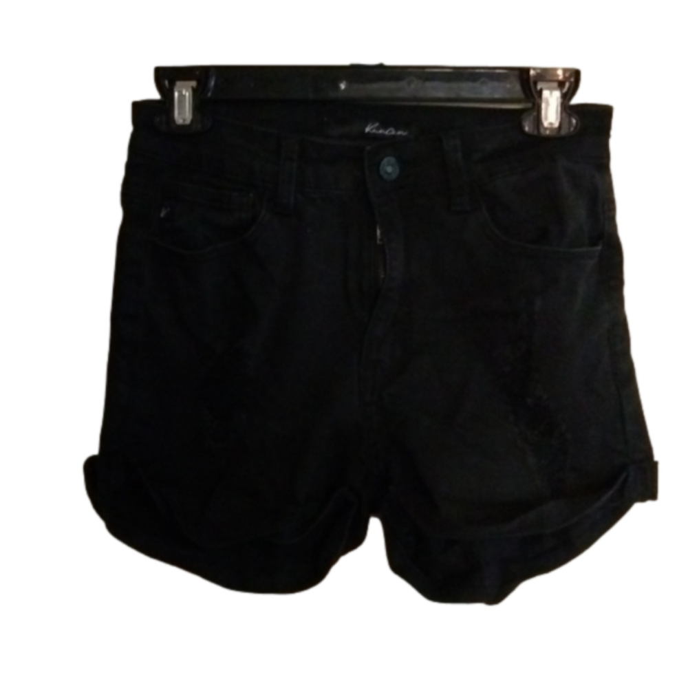 Kancan distressed black shorts.Size 5. Classic summer staple.